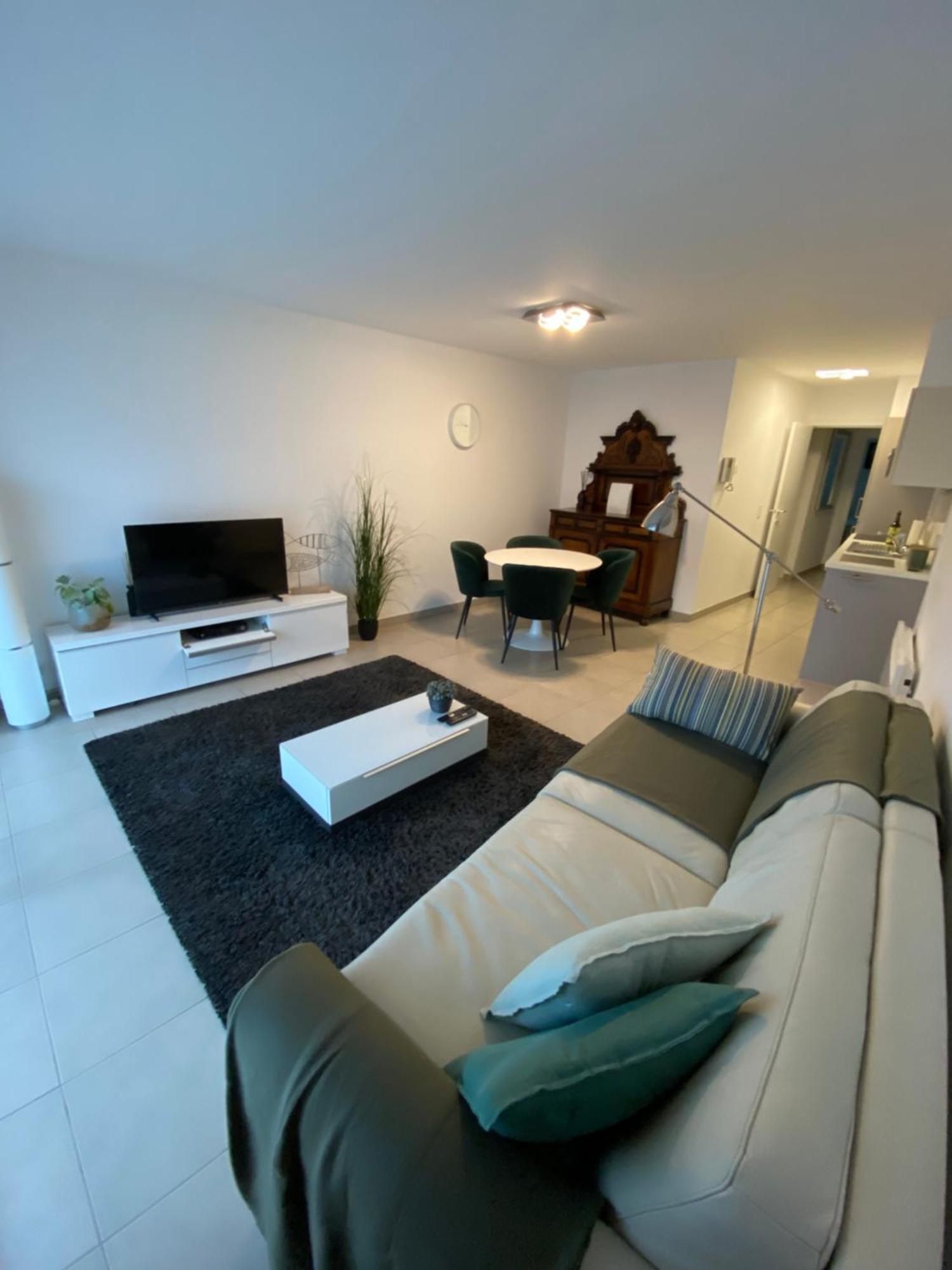 Gezellig Modern Appartement Met Optie Garagebox En In De Buurt Van Strand, Winkels En Restaurants Oostende Eksteriør billede