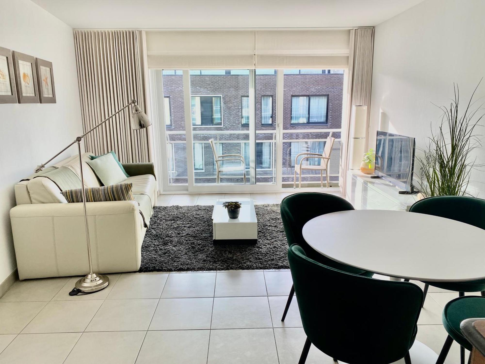 Gezellig Modern Appartement Met Optie Garagebox En In De Buurt Van Strand, Winkels En Restaurants Oostende Eksteriør billede